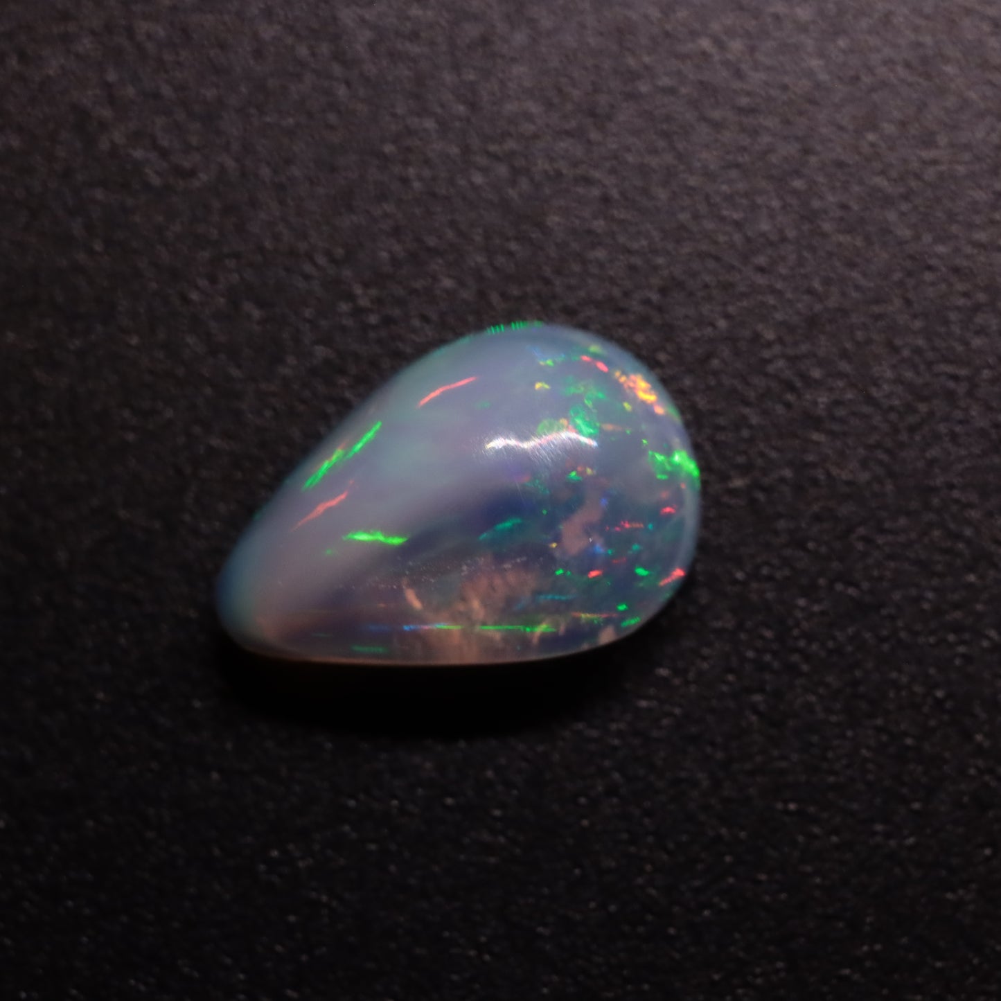 Cabochon White Opal 1.42ct