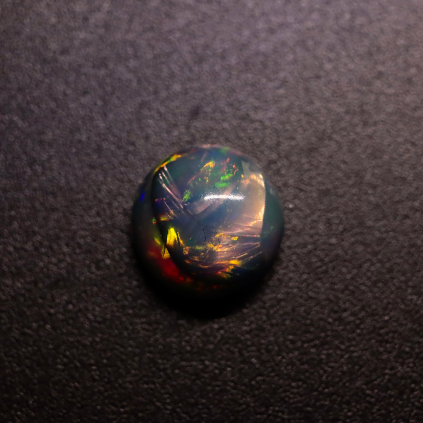 Round White Opal 1.07ct