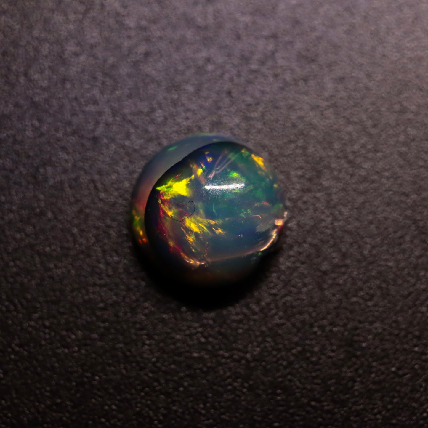 Round White Opal 1.07ct