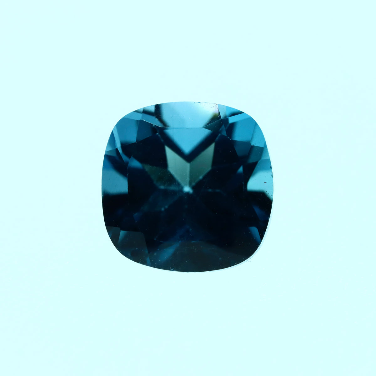 Cushion London Blue Topaz 2.69ct