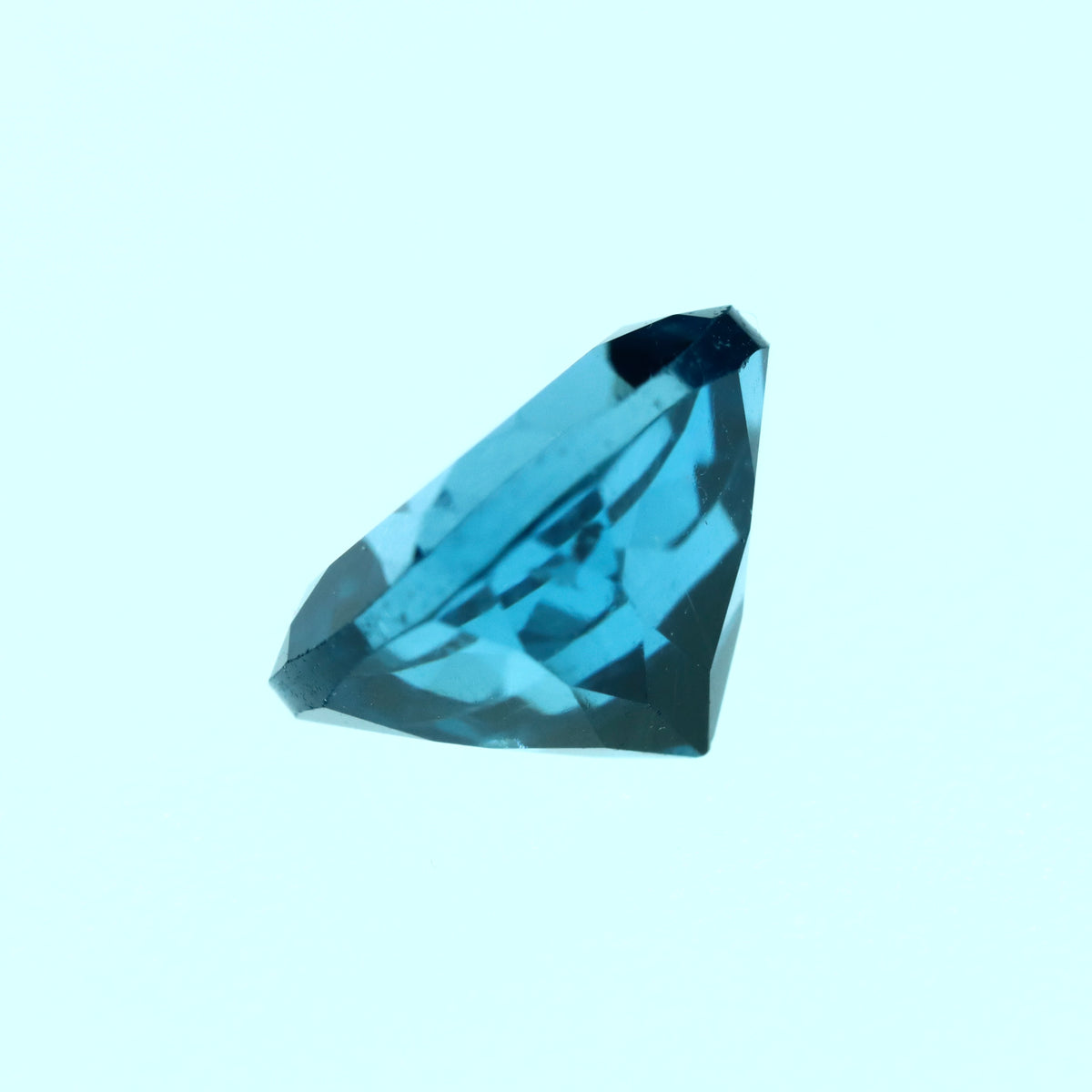 Cushion London Blue Topaz 2.69ct