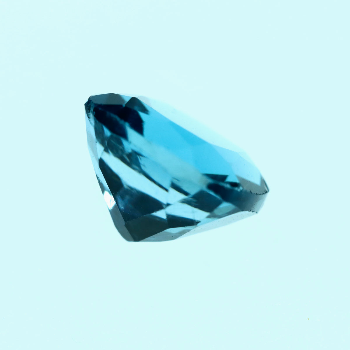 Cushion London Blue Topaz 2.8ct
