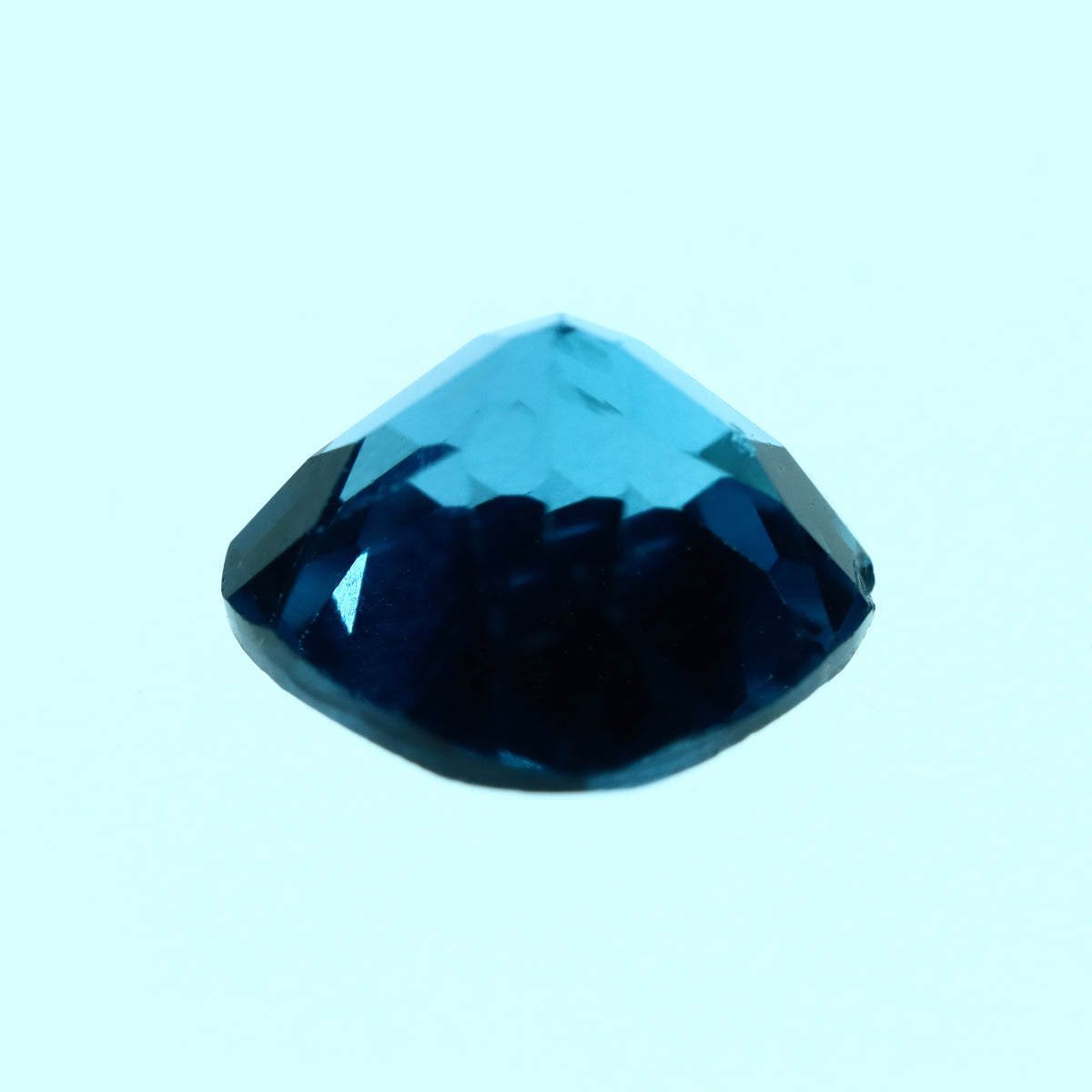 Cushion London Blue Topaz 2.8ct