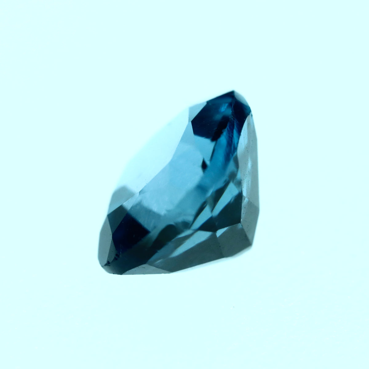 Cushion London Blue Topaz 2.8ct