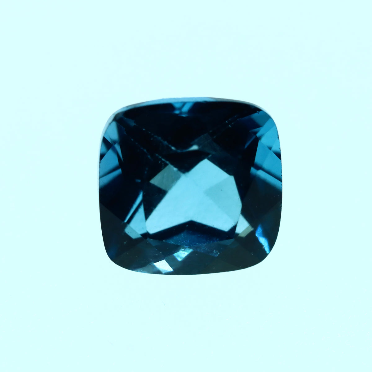 Cushion London Blue Topaz 3.38ct